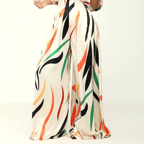 White with multicolor all-over prints - Picture 5 of 5